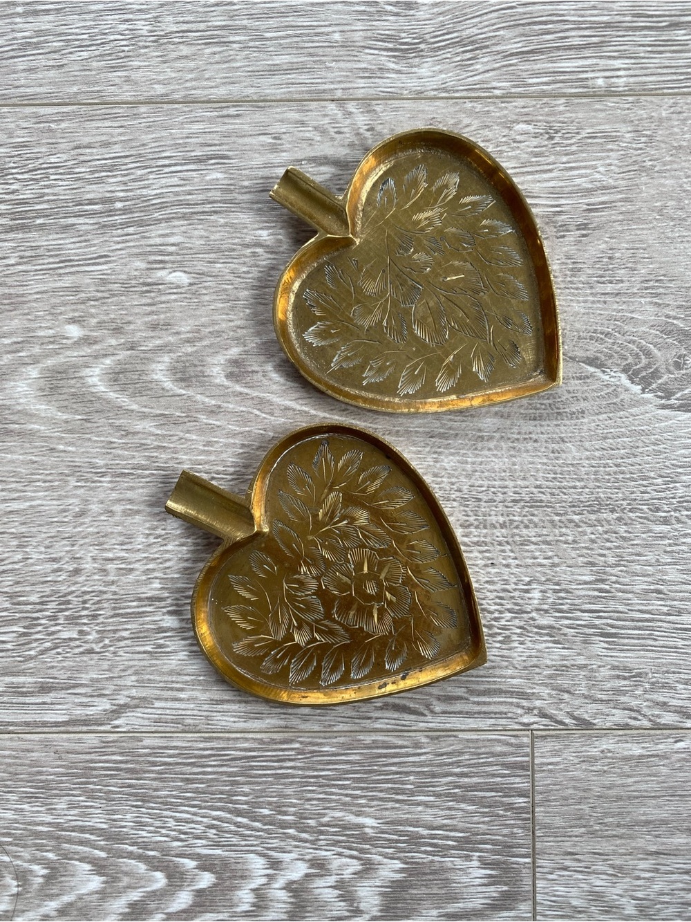 Set of 2 Vintage brass shape heart shape ash trays